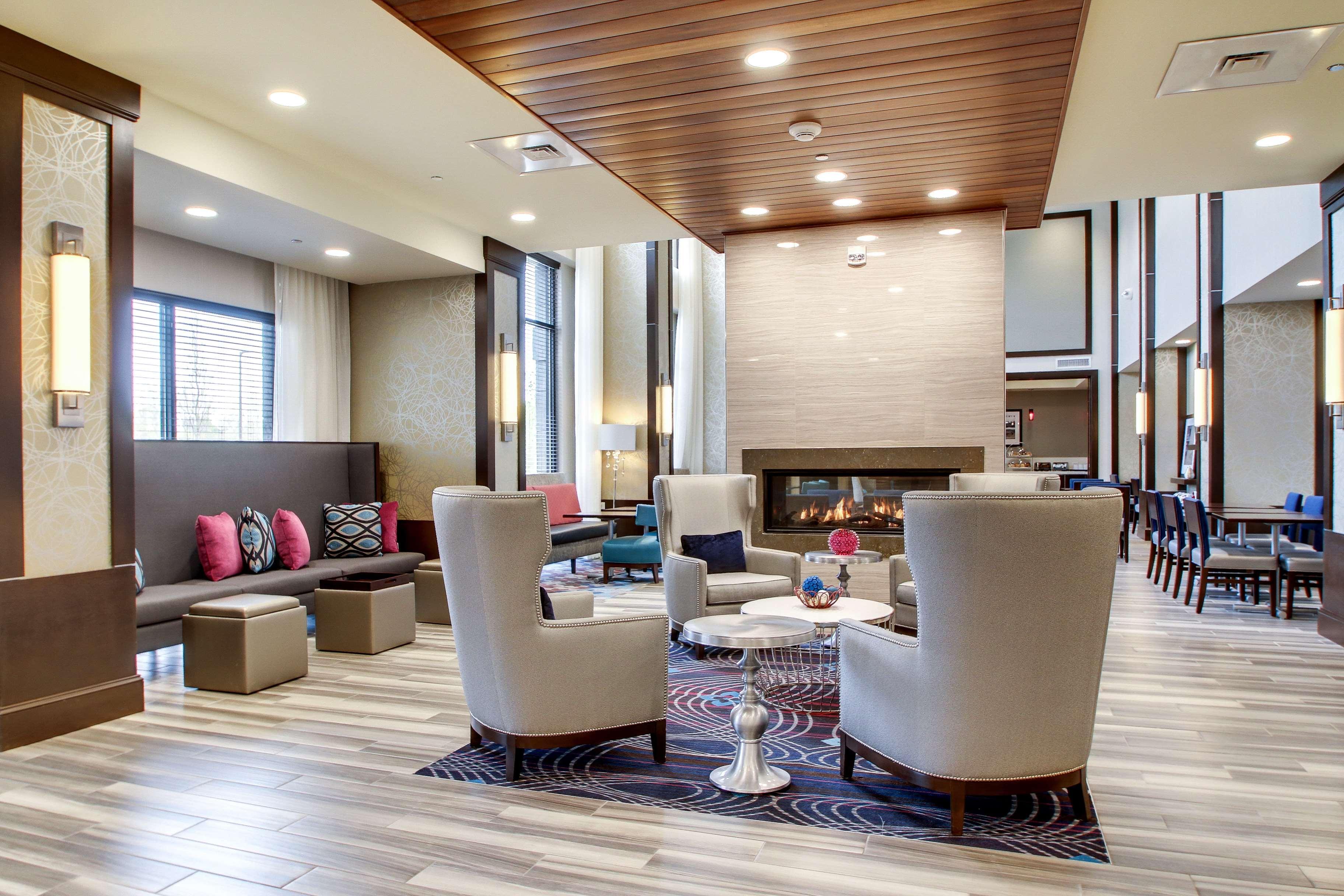 Hampton Inn & Suites Greenville Airport Εξωτερικό φωτογραφία